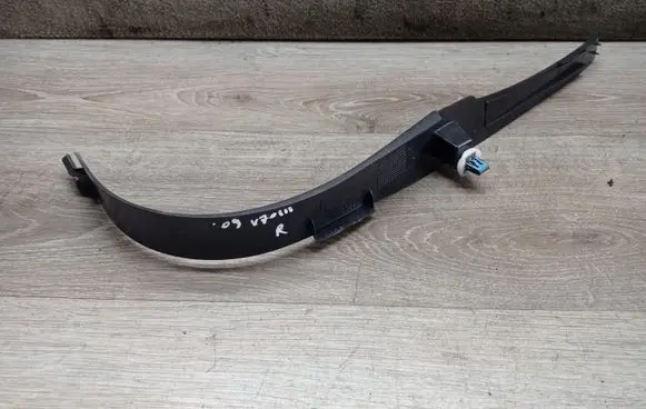 Volvo V70 Other sill/pillar trim element