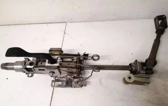 Volkswagen Polo Steering wheel axle