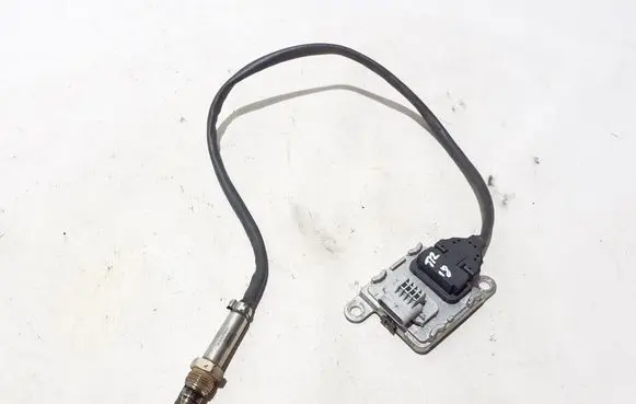 Opel Vivaro Lambda probe sensor 70680502