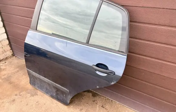 Volkswagen Golf Plus Rear door 