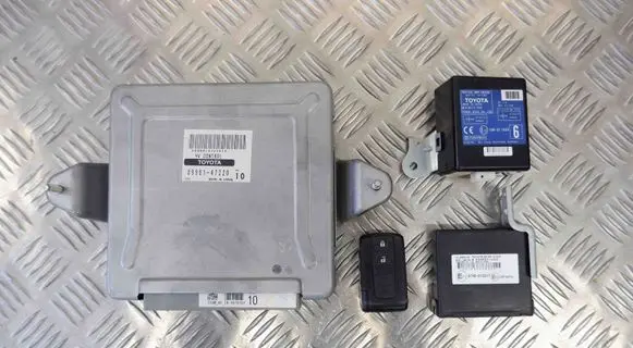 Toyota Prius (XW20) Engine ECU kit and lock set 8974147100 8978047030 8998147220