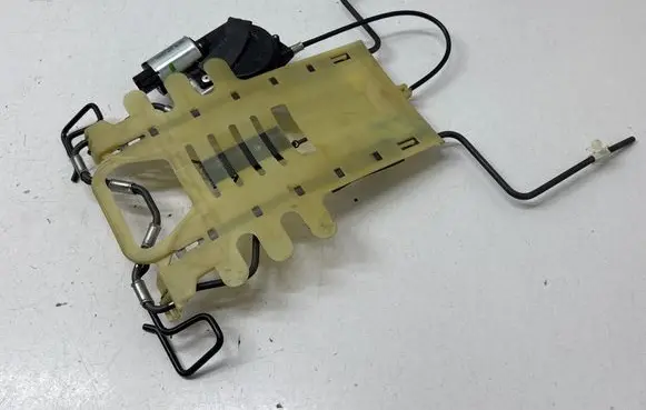 Toyota Highlander XU50 Seat adjustment motor 5030005B 501083 060417A072