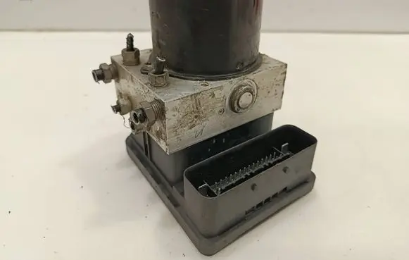 Ford Focus ABS Pump 10096001413 DB31F25160 28560004063