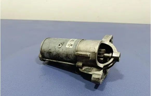 Renault Master II Starter motor 438158