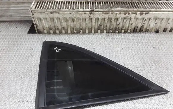 Ford Grand C-MAX Rear side window