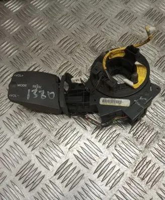 Ford Focus Multifunctional control switch/knob 