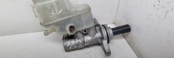 Toyota RAV 4 (XA30) Master brake cylinder