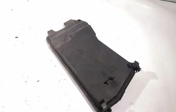 Mercedes-Benz E W212 Fuse box cover A2125400382