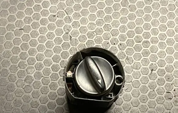 Light switch