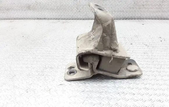 Mitsubishi Pajero Gearbox mount