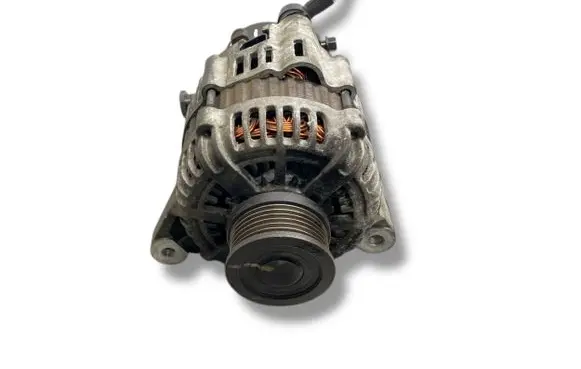 Hyundai Tucson JM Generator/alternator 3730027012 021319112