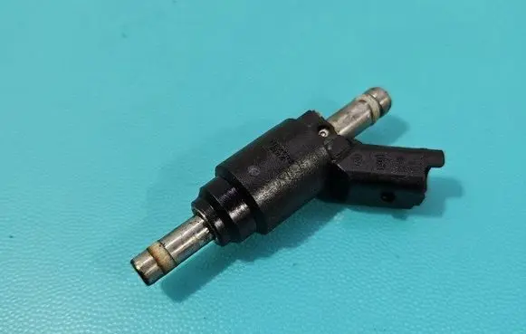 Fuel injector