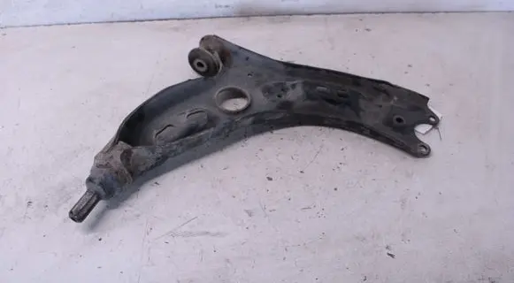 Volkswagen PASSAT B7 Front lower control arm/wishbone 1K0407165C