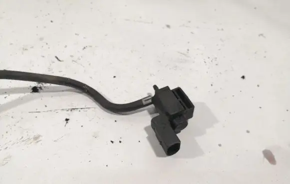 Volkswagen Golf Plus Turbo solenoid valve 037906283 72288000