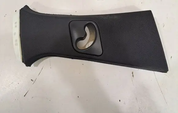 BMW X6 F16 (B) pillar trim (top) 7324912