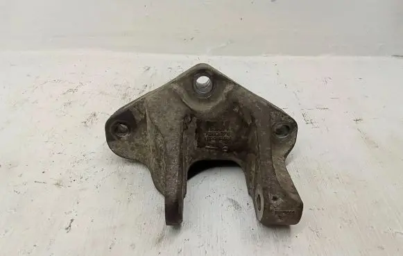 Nissan Qashqai+2 Engine mounting bracket 11332BB50A