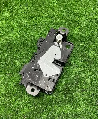 BMW M4 G82 G83 Tailgate/trunk/boot lock/catch/latch 7441014 C67167109 16367210