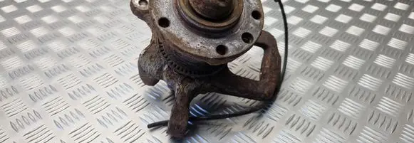 Mercedes-Benz Sprinter W901 W902 W903 W904 Front wheel hub spindle knuckle