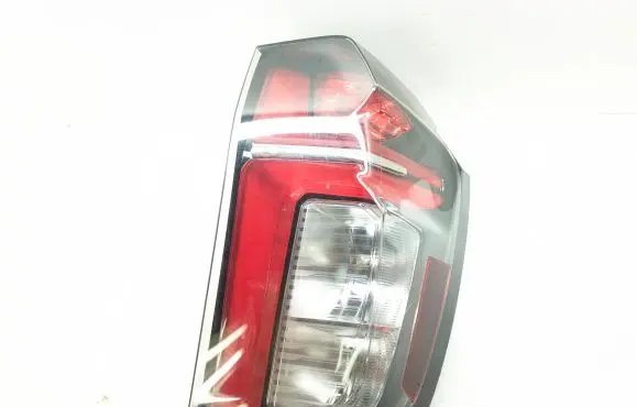 Chevrolet Tahoe Rear/tail lights 84849417