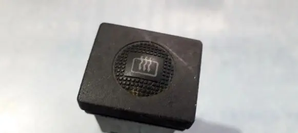 Windscreen/window heater switch