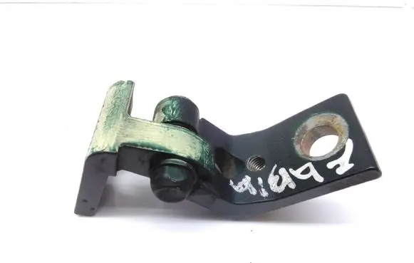 Skoda Fabia Mk1 (6Y) Rear door lower hinge 6Y0831411C