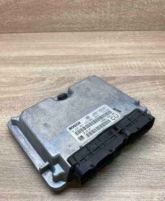 Opel Vectra B Engine control unit/module ECU 09136117 0281001872