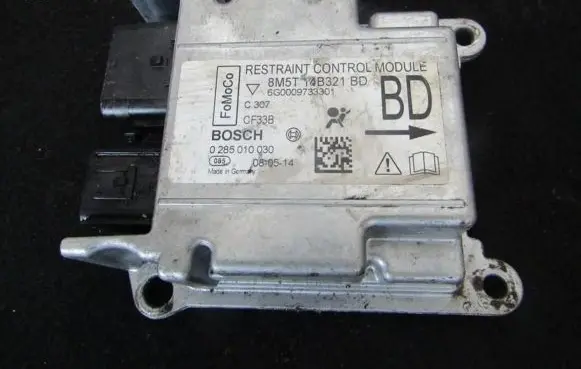 Ford Focus Airbag control unit/module 8m5t14b321bd 6g0009733301