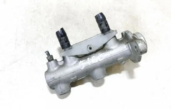 Mitsubishi Space Wagon Master brake cylinder