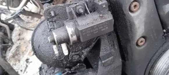 Audi A6 S6 C5 4B Turbo solenoid valve 1H0906627A 72190325