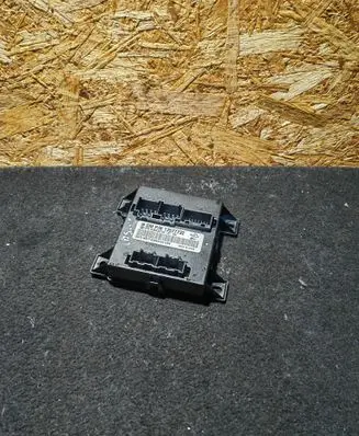 Opel Insignia A Seat control module 13577732