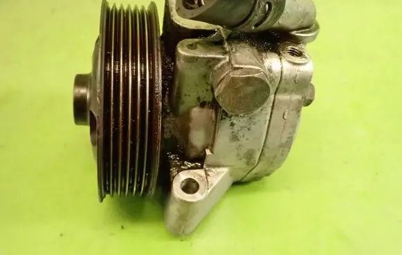 Ford S-MAX Power steering pump