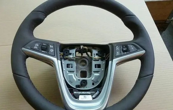 Opel Zafira C Steering wheel 13387041