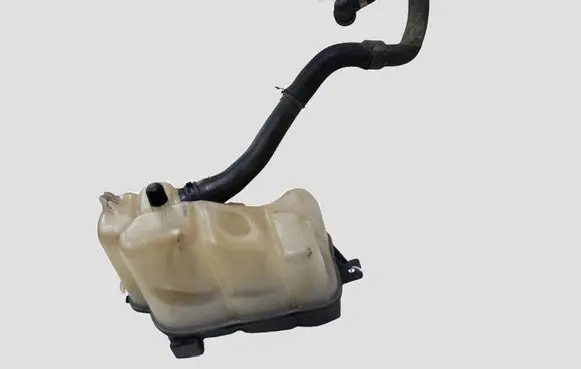 Ford Mondeo MK IV Coolant expansion tank/reservoir 6G918K218