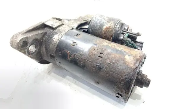 Volkswagen PASSAT B6 Starter motor 0001153007