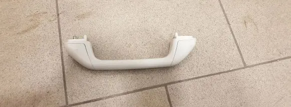Dacia Sandero III Front interior roof grab handle 739400105R 690607P7
