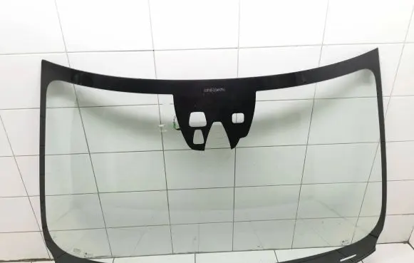 Volvo V60 Front windscreen/windshield window 43R00027 DOT32AS1M6 E000190