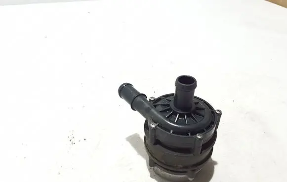 Volvo C40 Electric auxiliary coolant/water pump 32135208