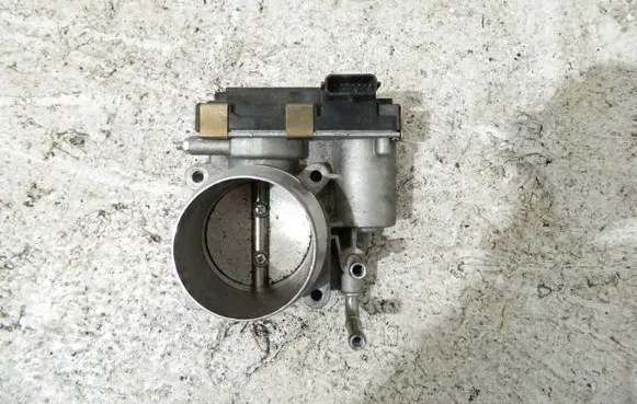 Nissan X-Trail T32 Throttle valve