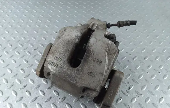 BMW 5 F10 F11 Front brake caliper 6791920 34116791920 6796486