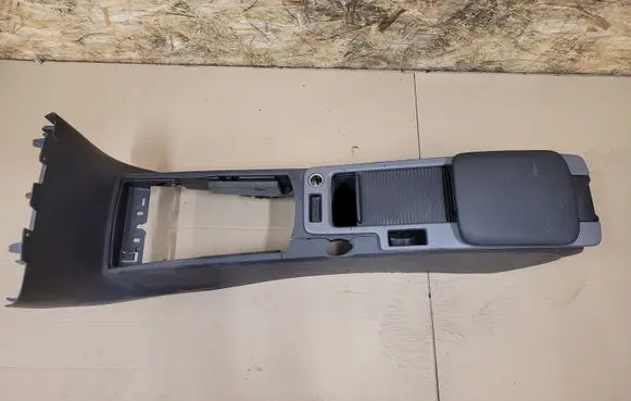 Volvo V50 Center console 30755375 1541295 31275032