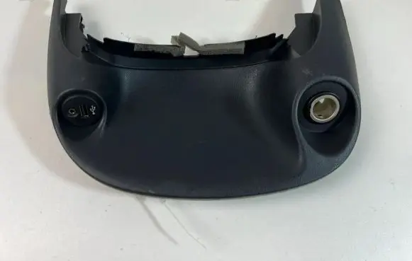 Nissan Juke I F15 Other interior part 681PZ1KE0A