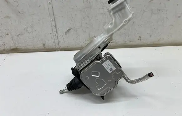 Opel Insignia B Brake booster 84916674
