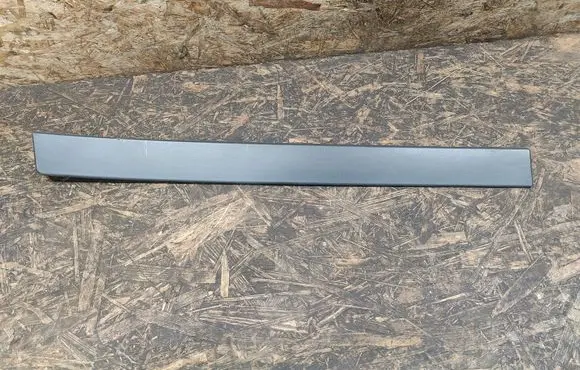 Chevrolet Orlando Rear door trim (molding) 95273454
