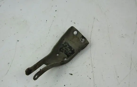 Volkswagen Vento Engine mounting bracket 