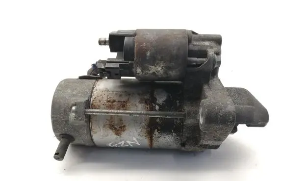 Toyota Verso-S Starter motor 281000R010
