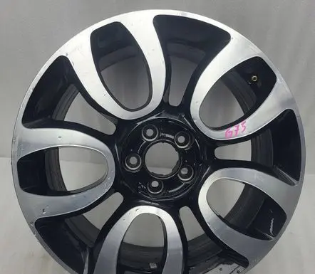 Fiat 500L R17 alloy rim 