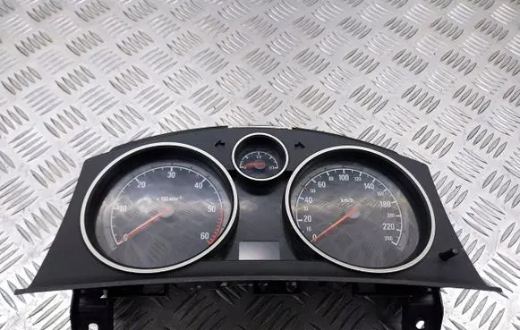 Opel Zafira B Tachometer 13225980