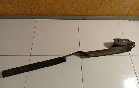 Volkswagen PASSAT B6 Front sill trim cover 3C0853369