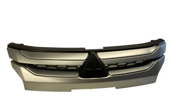 Mitsubishi L200 Front bumper upper radiator grill 7450B292
