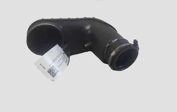 Mercedes-Benz C W204 Air intake duct part A6460940997 70313130